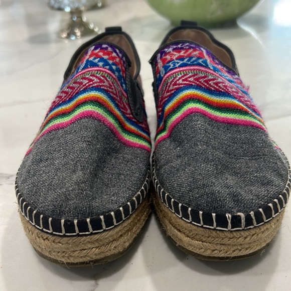 Inkkas Colorful Espadrill Slip On. Size 9W/7M - Picture 4 of 10